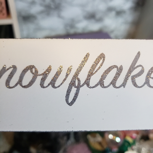 Every snowflake is a kiss from heaven wooden glitter sign - Picture 5 of 11